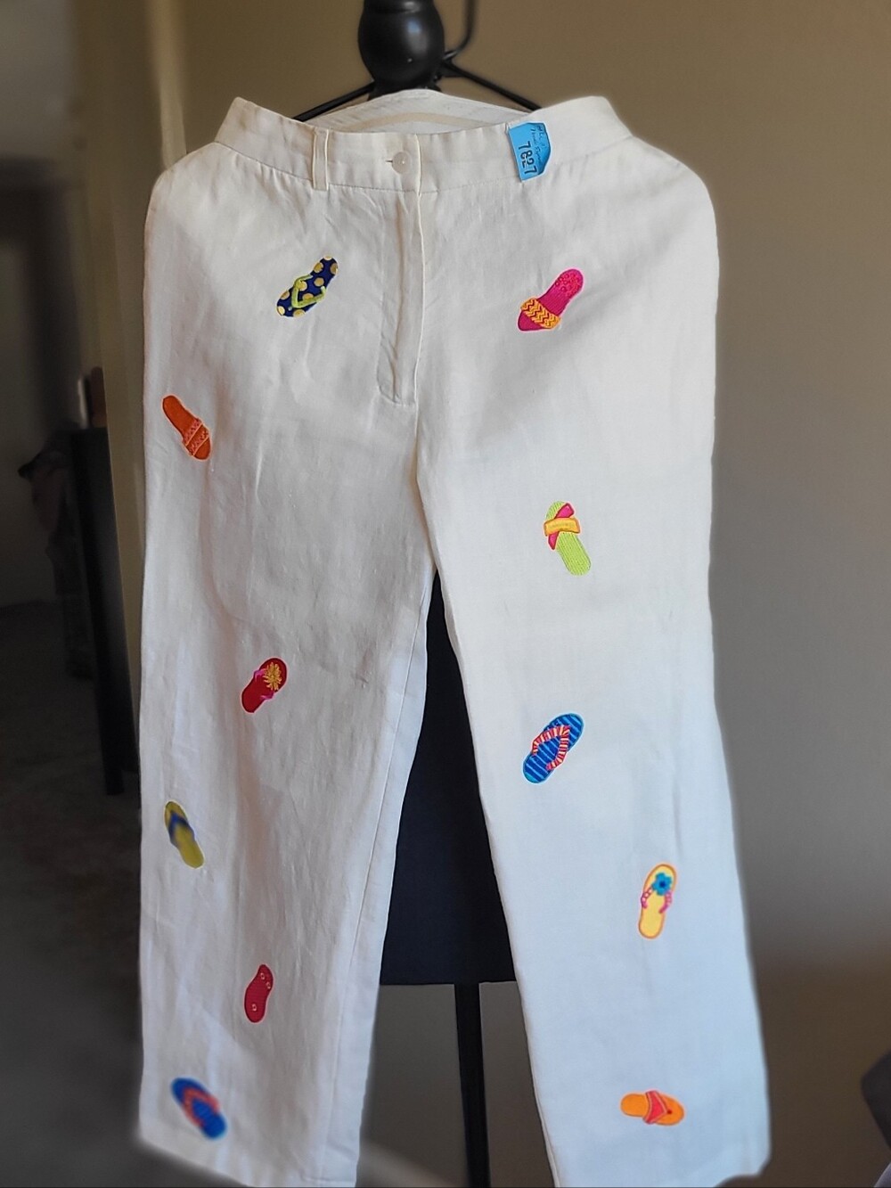 Saint Tropez West White Linen Trousers with Colorful Flip-Flop Embroidery